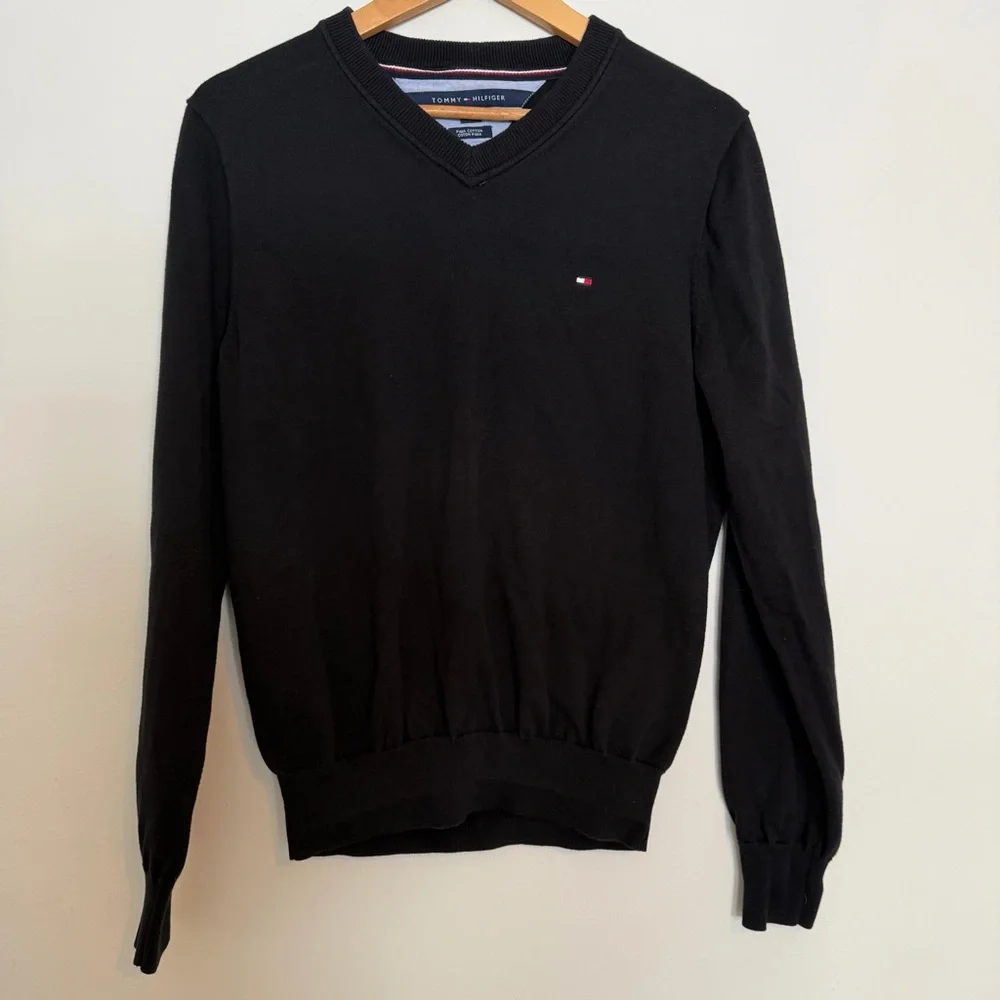 Tommy Hilfiger Black Pima Cotton Logo V-Neck Sweater Size Small